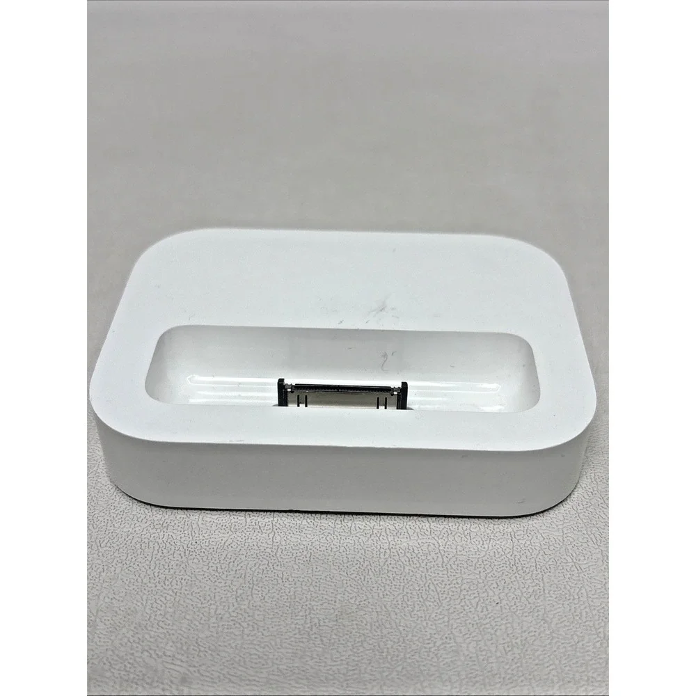 2003 Apple Dock for iPod 3rd/4th Generation White With Original Cable Untested